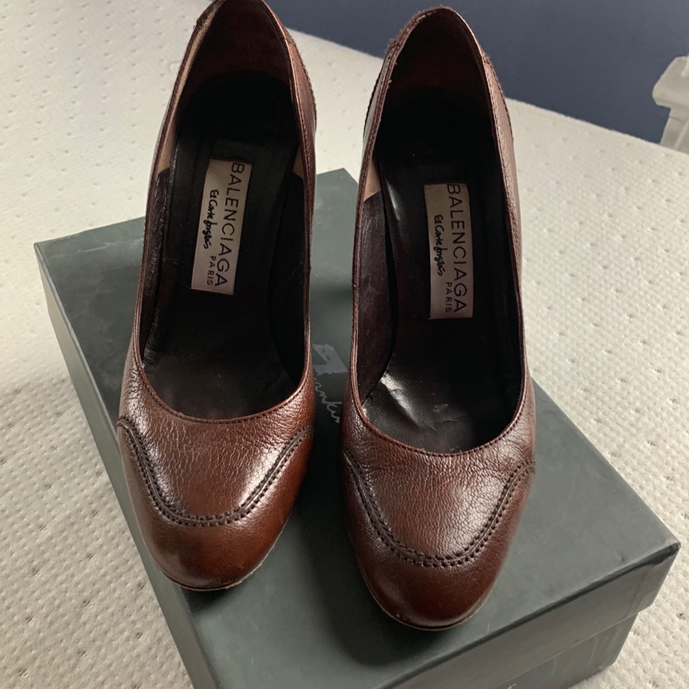 Original Balenciaga pumps. Size 38 European.